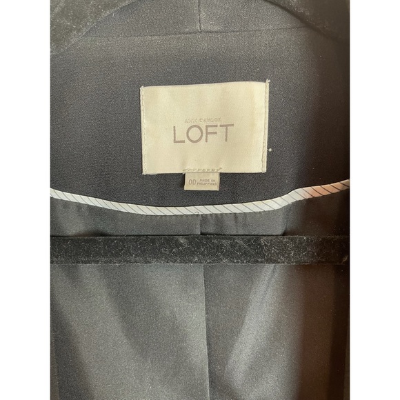 Ann Taylor Loft Black Blazer 00 - Picture 2 of 3